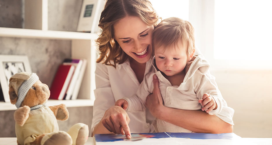 reading-to-your-baby-940X501