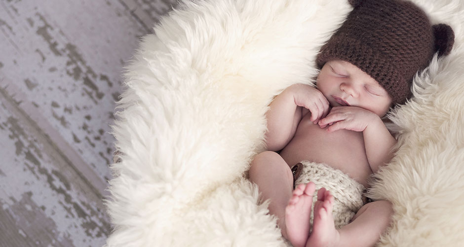 settling-your-baby-to-fall-asleep-940X501